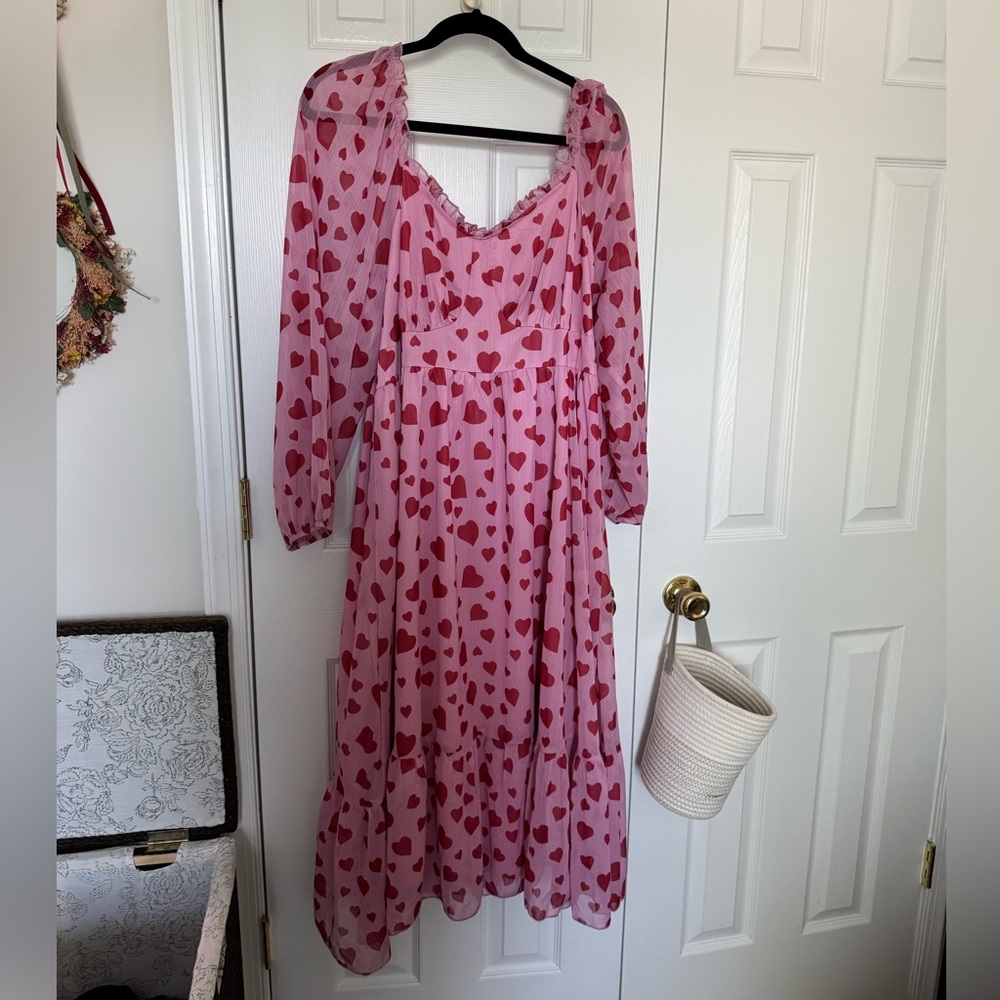 SHEIN Pink Long Sleeve Heart Dress